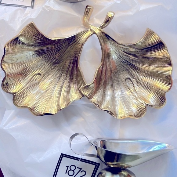 Gold Ginkgo 2 Part Dish Crafted in Gold Plate Lifelike Proportions Naturalism - Picture 1 of 1